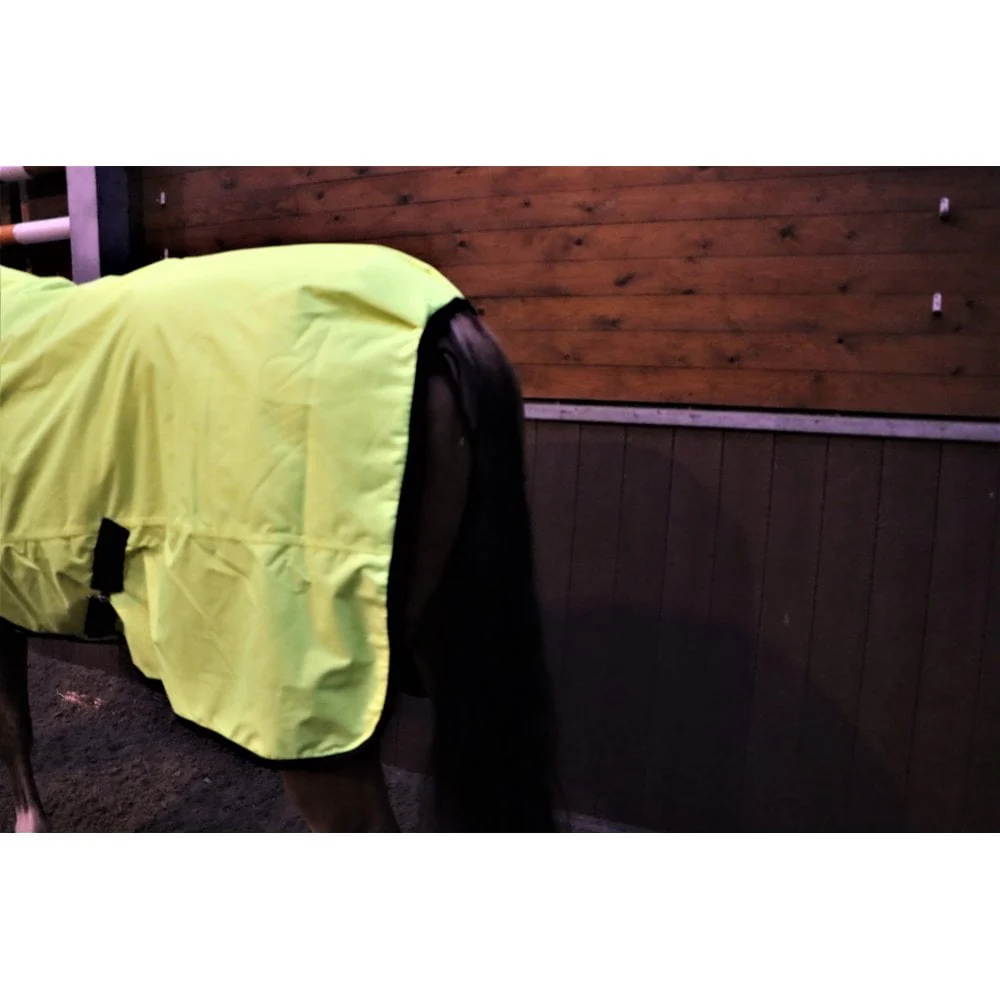 100g Hi Viz Walker Rug With Reflective Stitching - Image 3