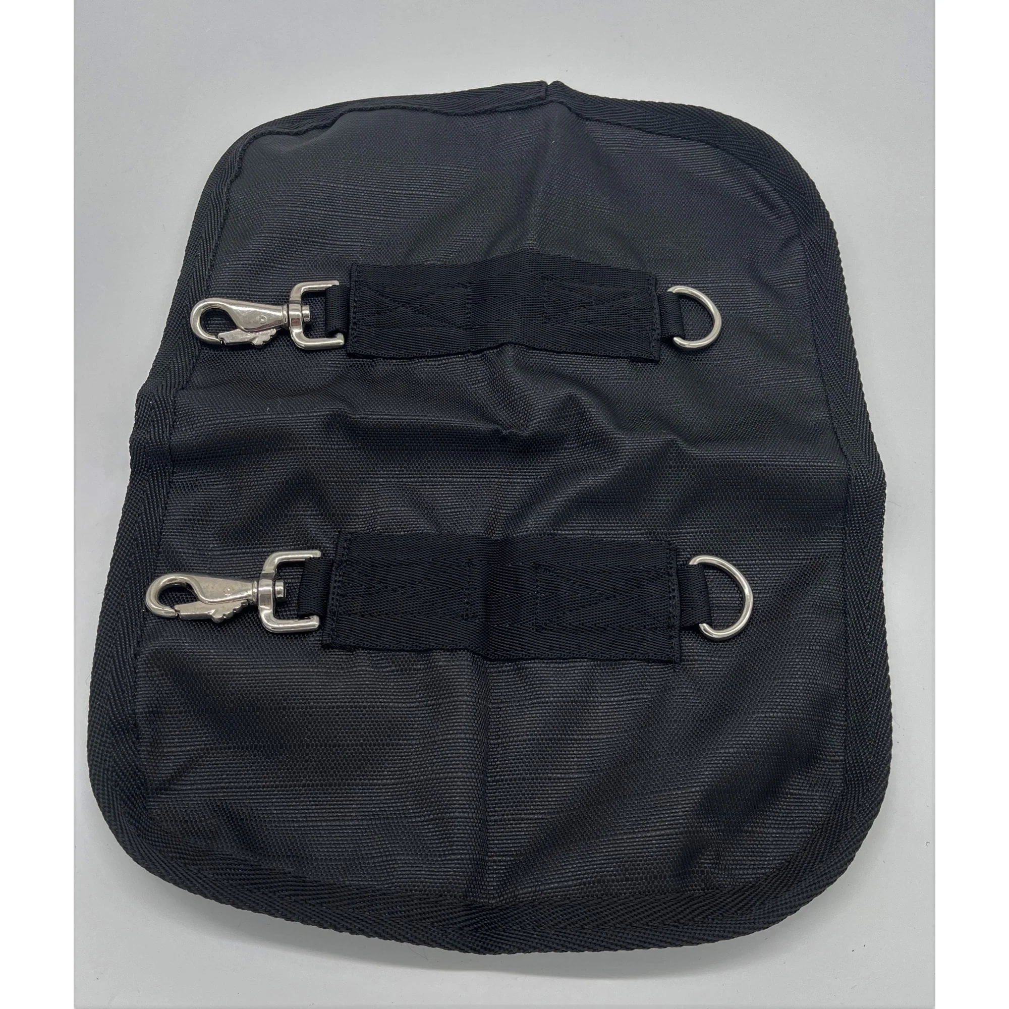 Horse Rug Chest Expander - Image 3